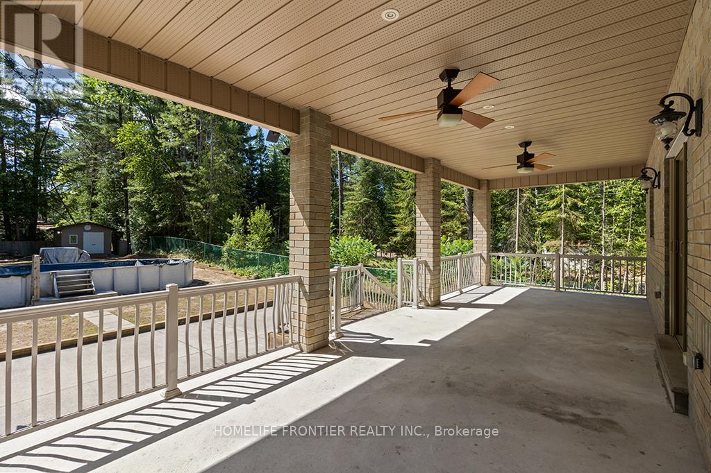 55 Homewood Avenue, Wasaga Beach, Ontario  L9Z 2M2 - Photo 14 - S12579988