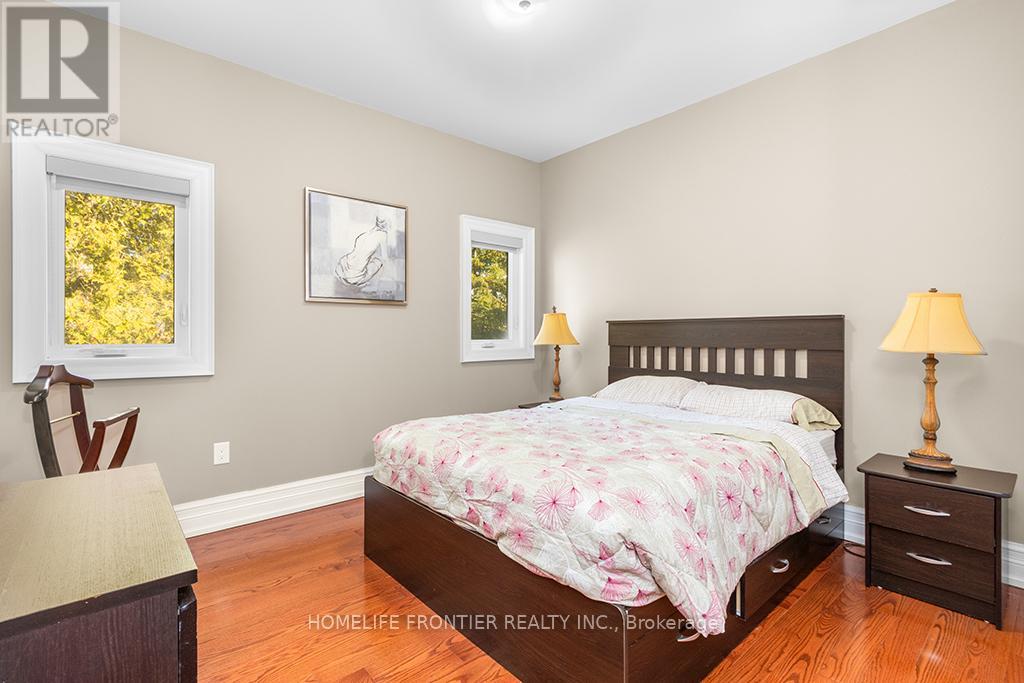 55 Homewood Avenue, Wasaga Beach, Ontario  L9Z 2M2 - Photo 19 - S12579988