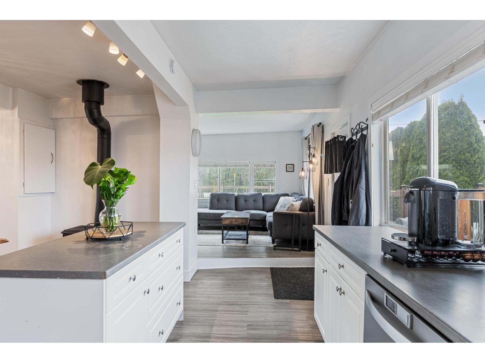 34705 4 Avenue, Abbotsford, British Columbia  V2S 8B8 - Photo 16 - R3070399