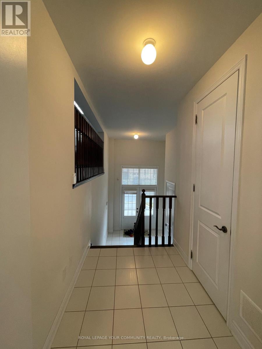 Main - 306 Cedar Hedge Road, Milton, Ontario  L9T 8V3 - Photo 11 - W12579862