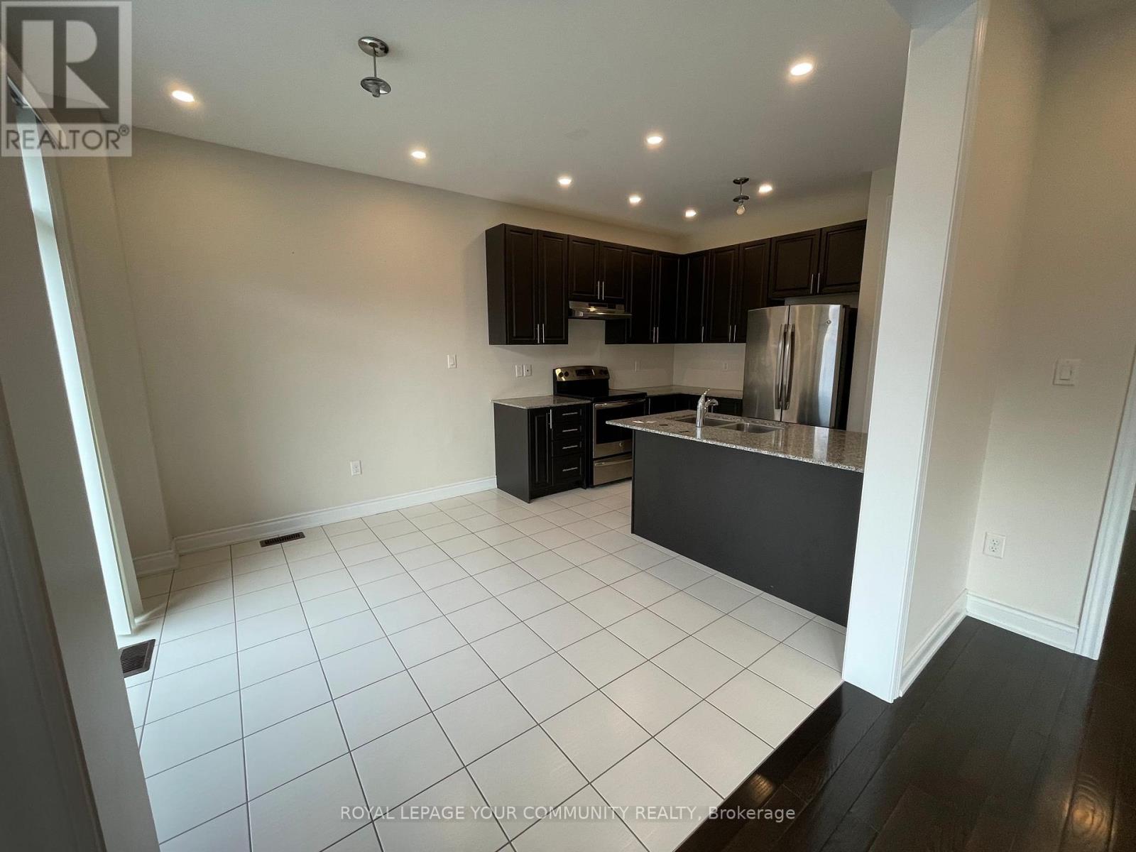 Main - 306 Cedar Hedge Road, Milton, Ontario  L9T 8V3 - Photo 6 - W12579862