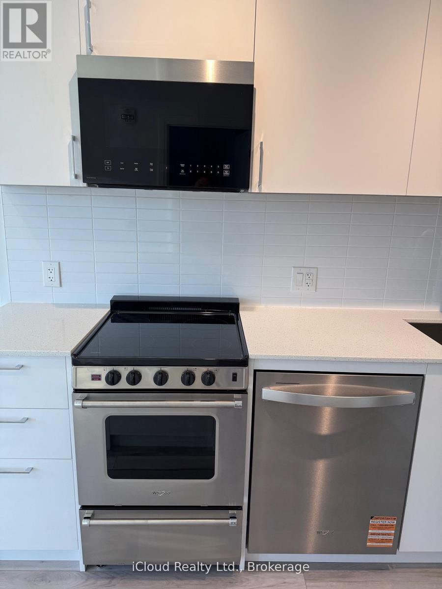 213 - 3250 Carding Mill Trail W, Oakville, Ontario  L6M 1R1 - Photo 3 - W12579878