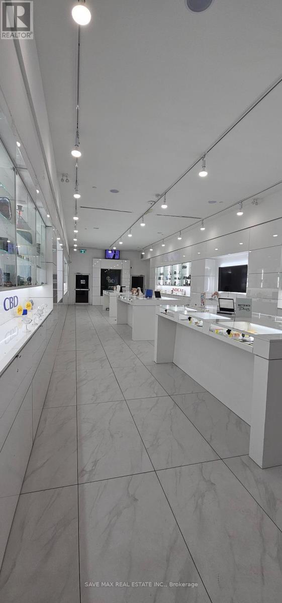 4 - 144 Kennedy Road S, Brampton, Ontario  L6W 3G4 - Photo 2 - W12579918