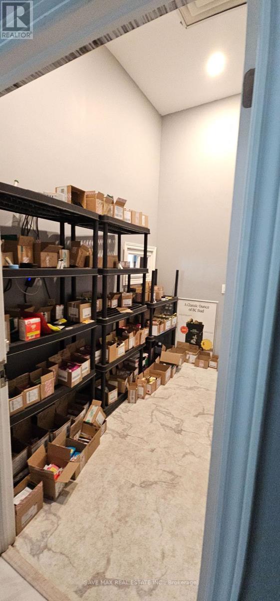 4 - 144 Kennedy Road S, Brampton, Ontario  L6W 3G4 - Photo 6 - W12579918