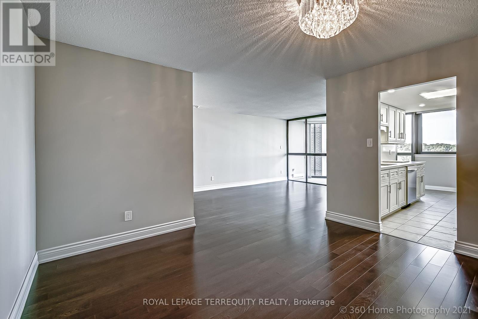 602 - 40 Richview Road Ne, Toronto, Ontario  M9A 5C1 - Photo 6 - W12579978