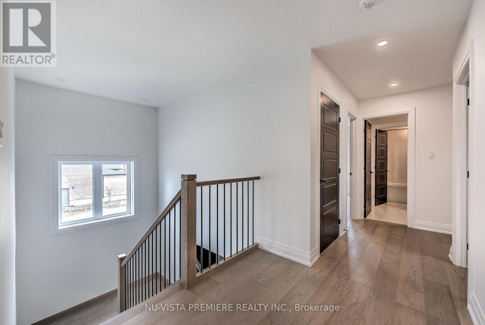 2086 Saddlerock Avenue, London North (North S), Ontario  N6G 3W3 - Photo 21 - X12346178