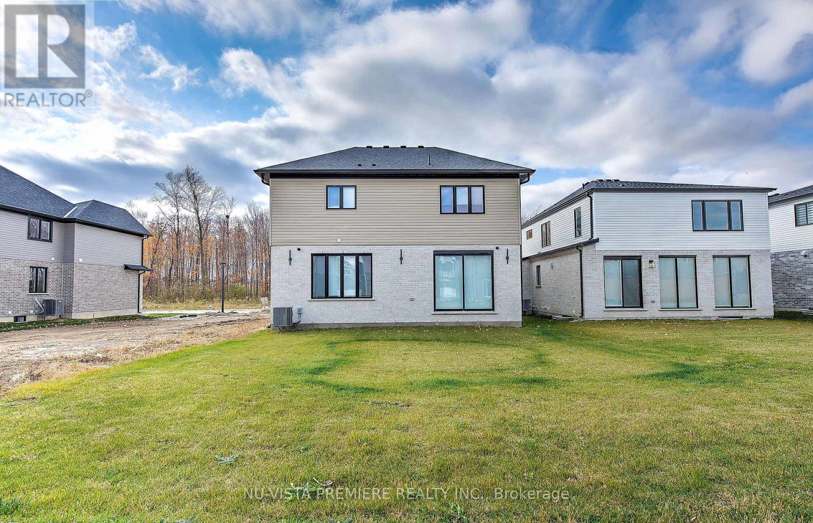 2086 Saddlerock Avenue, London North (North S), Ontario  N6G 3W3 - Photo 40 - X12346178