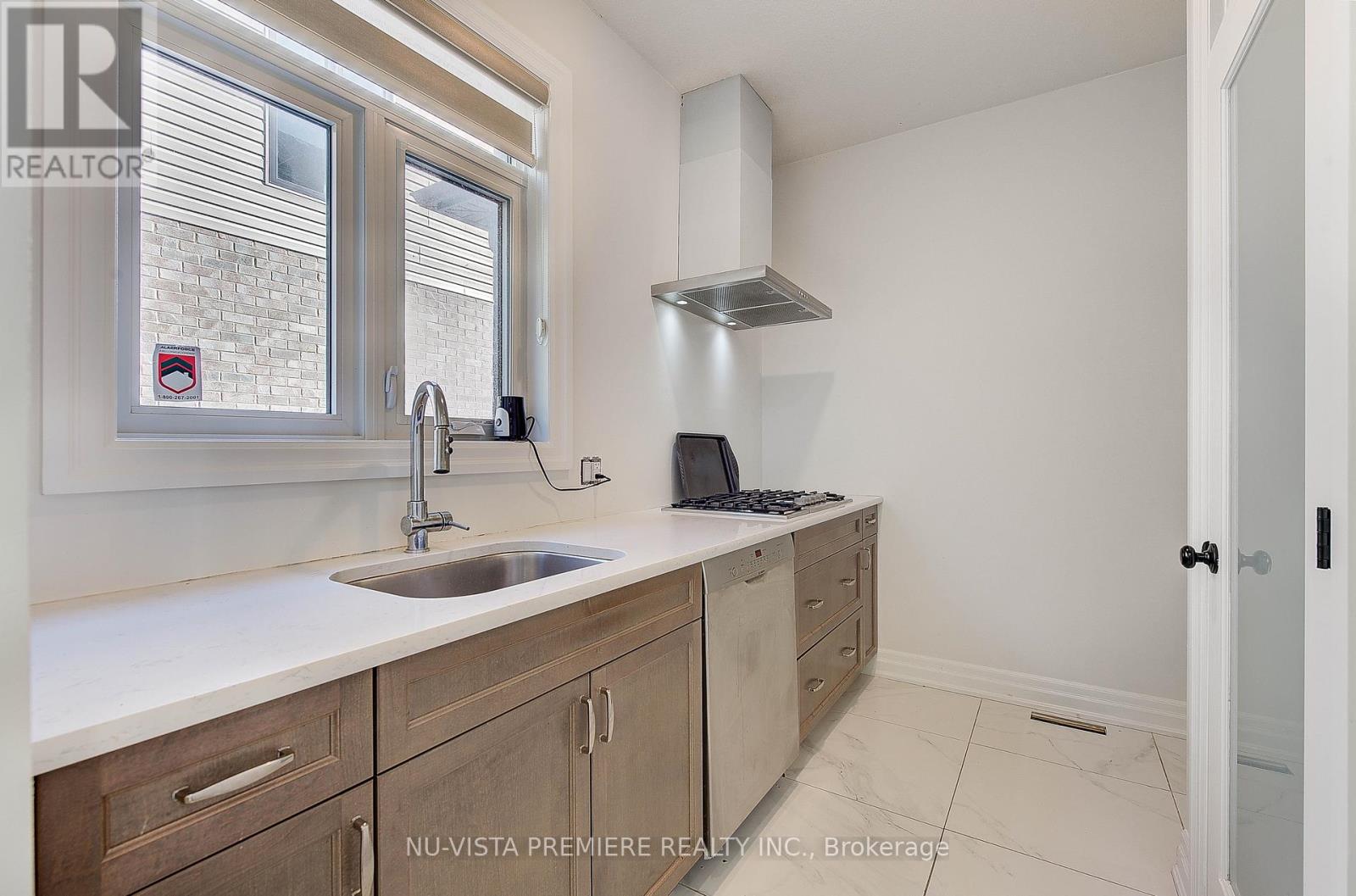 268 Songbird Lane, Middlesex Centre, Ontario  N0M 2A0 - Photo 22 - X12348394