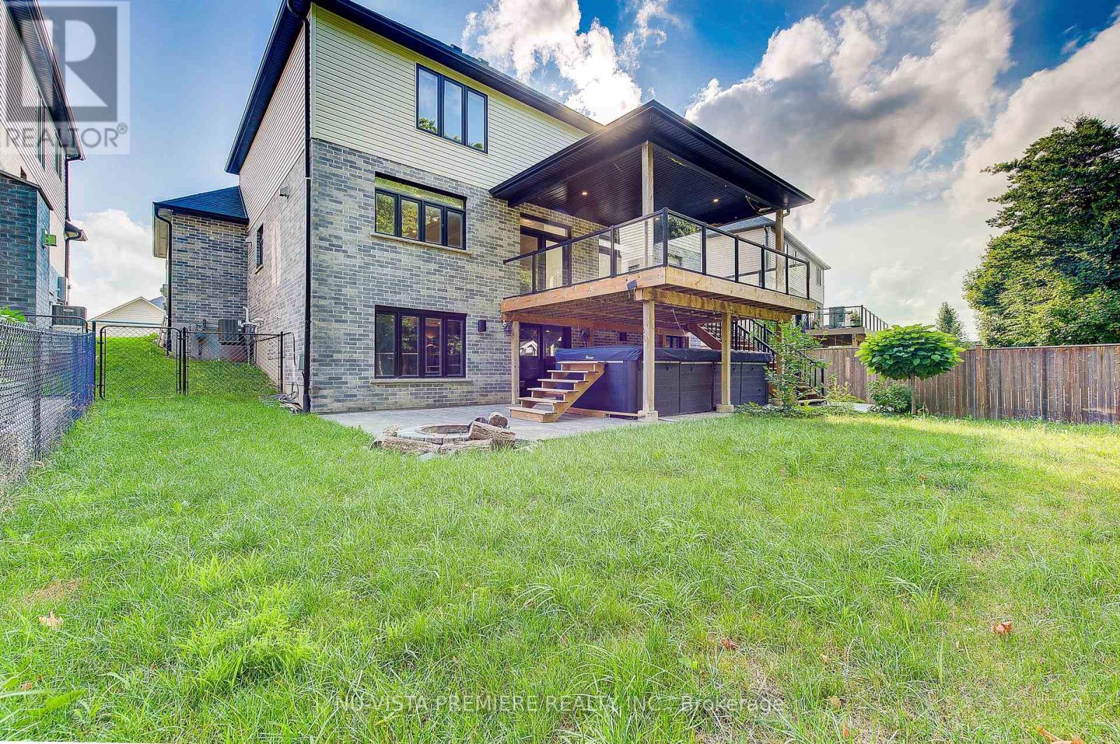 268 Songbird Lane, Middlesex Centre, Ontario  N0M 2A0 - Photo 2 - X12348394