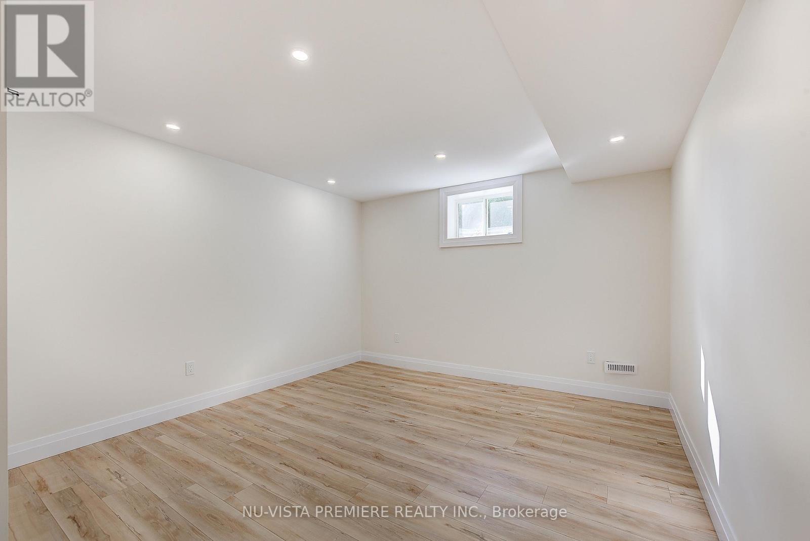 268 Songbird Lane, Middlesex Centre, Ontario  N0M 2A0 - Photo 37 - X12348394