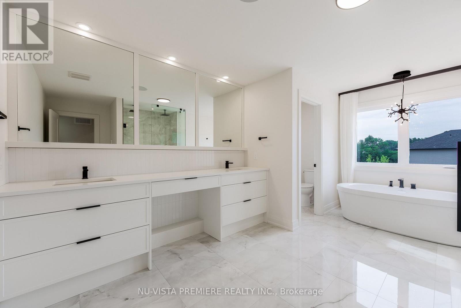 2693 Heardcreek Trail, London North (North S), Ontario  N6G 0Z8 - Photo 24 - X12434094