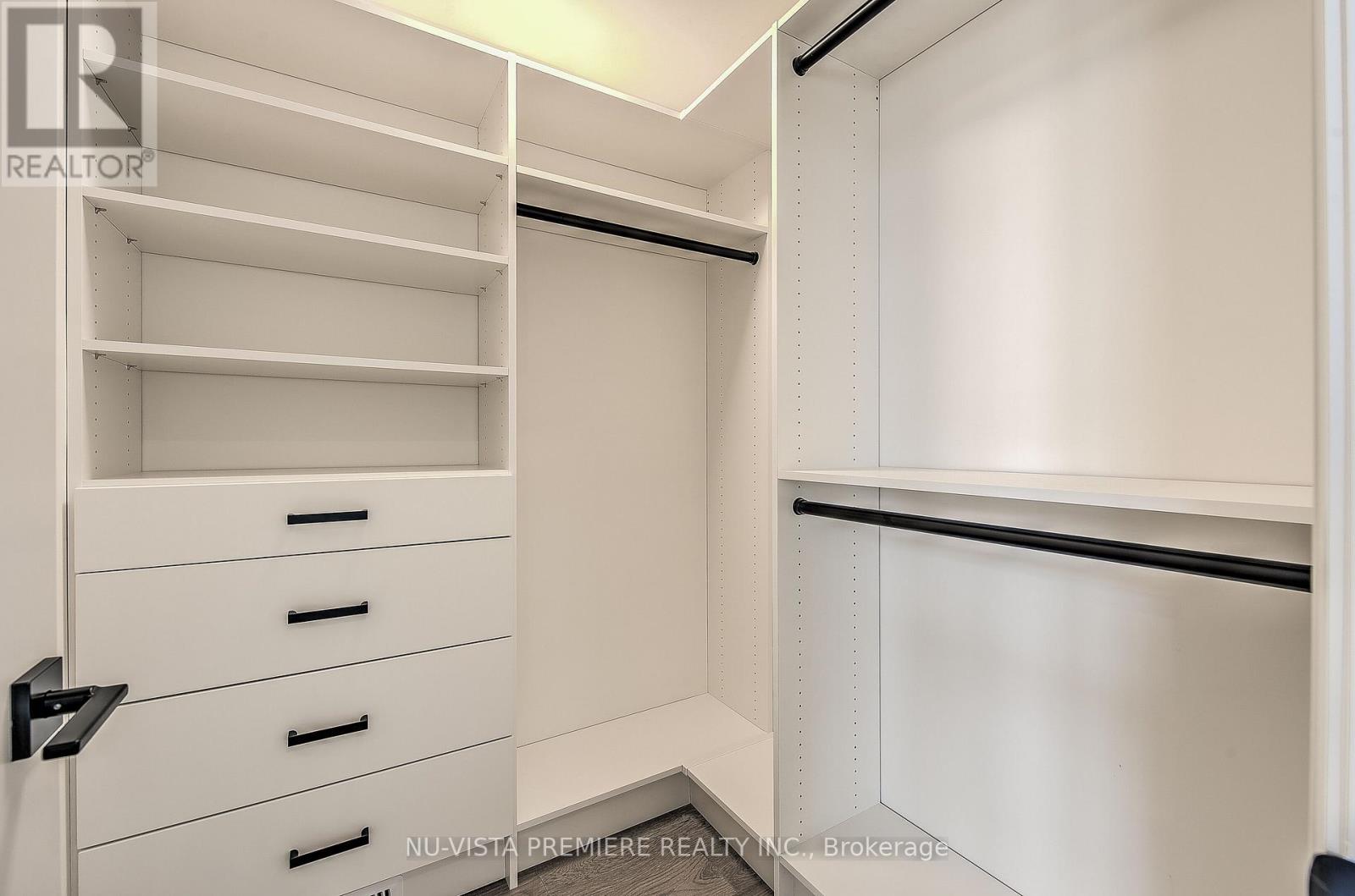 Photo 24 of 46 for 6517 Heathwoods Avenue