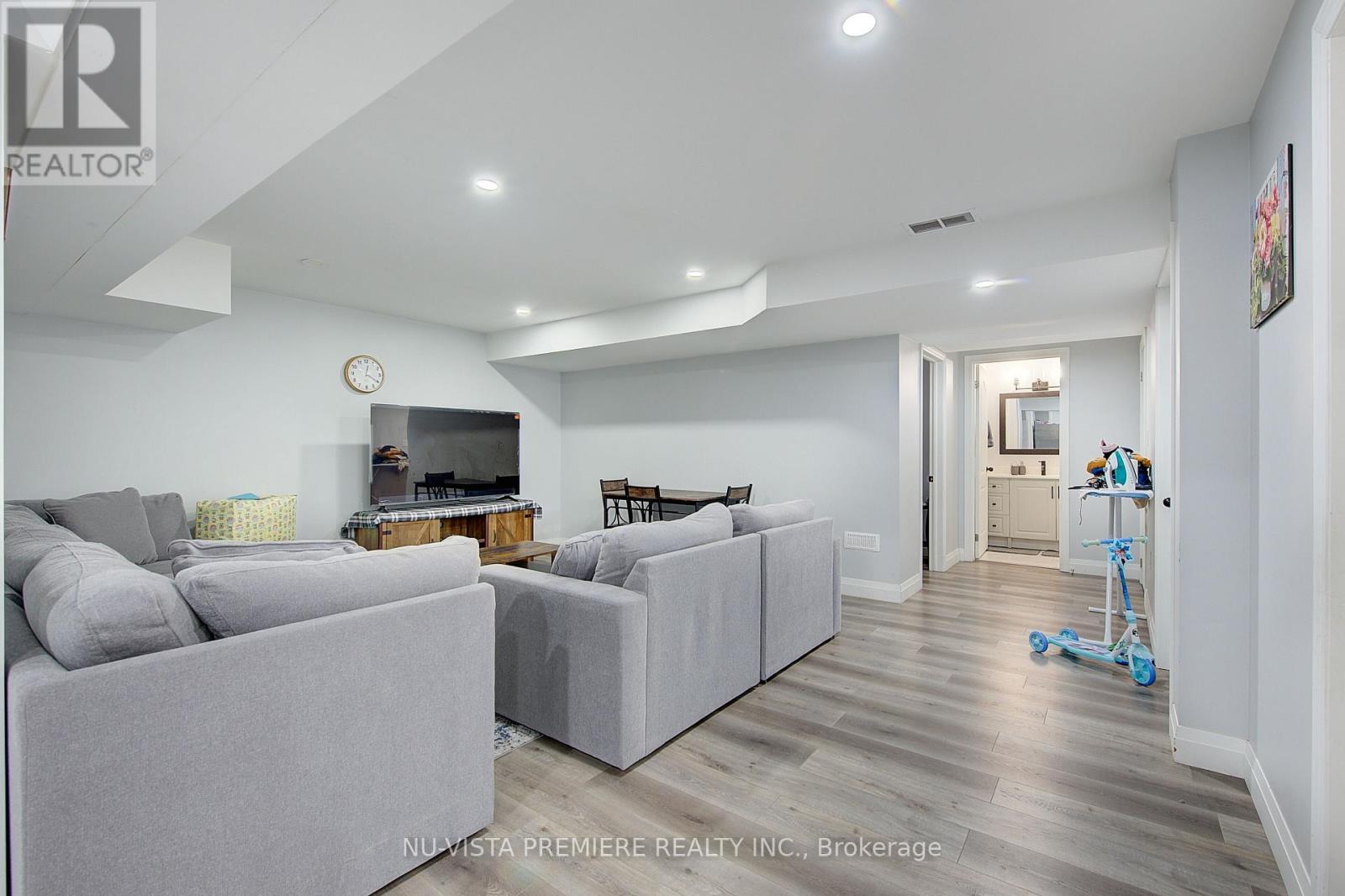 2232 Tripp Drive, London South, Ontario  N6P 0E8 - Photo 43 - X12548414