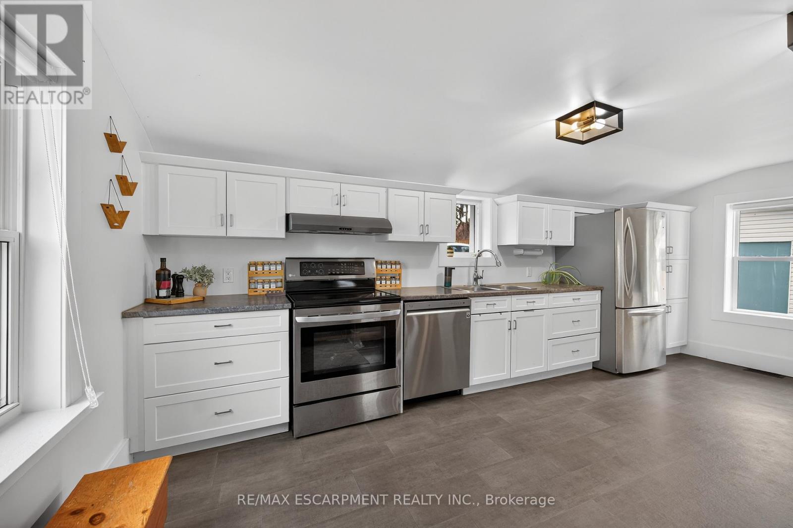 103 Charles Street W, Ingersoll, Ontario  N5C 2L9 - Photo 8 - X12579904