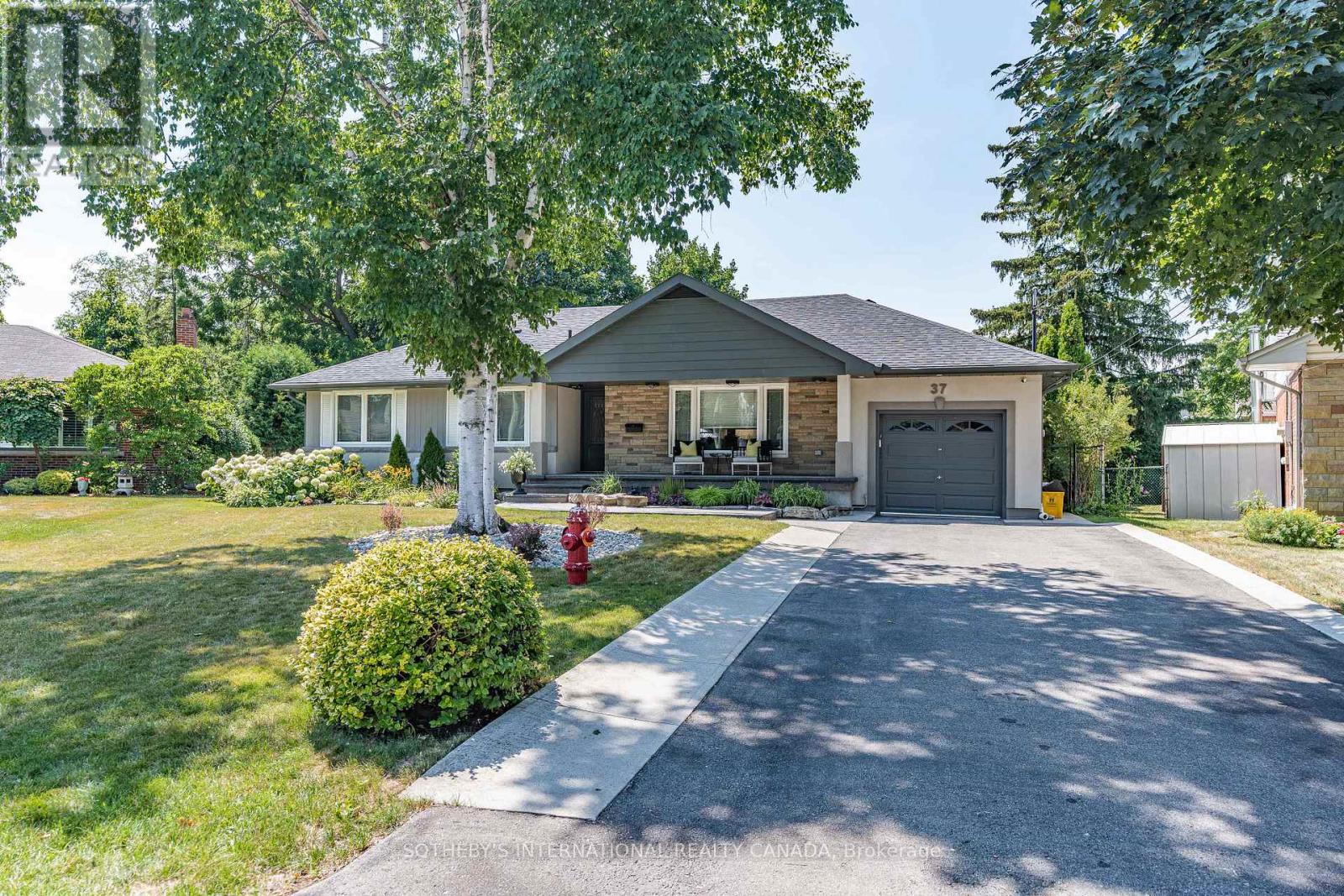 LOWER - 37 DONN AVENUE, Hamilton, Ontario