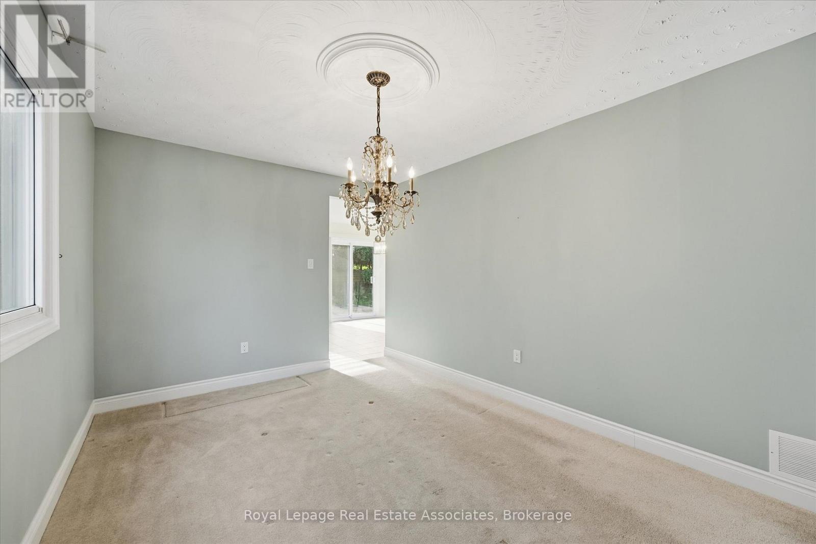 47 Elmira Drive, Hamilton, Ontario  L9C 7H8 - Photo 12 - X12579944