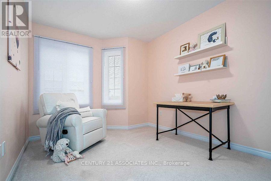 24 Savage Drive, Hamilton, Ontario  L8B 0A3 - Photo 11 - X12579976