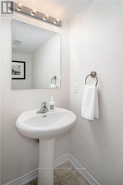 24 Savage Drive, Hamilton, Ontario  L8B 0A3 - Photo 14 - X12579976