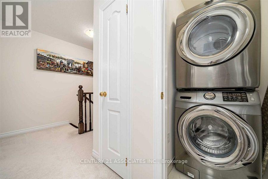 24 Savage Drive, Hamilton, Ontario  L8B 0A3 - Photo 16 - X12579976