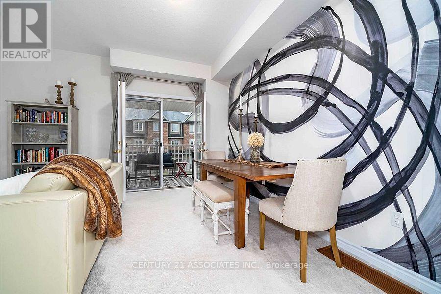 24 Savage Drive, Hamilton, Ontario  L8B 0A3 - Photo 5 - X12579976