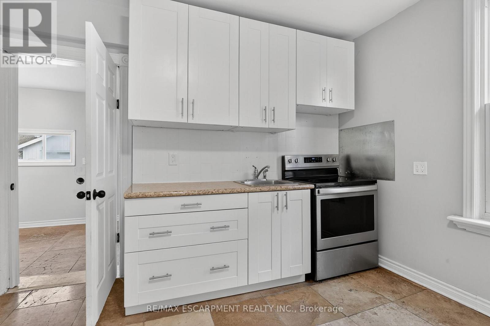 28 Cayuga Street, Brantford, Ontario  N3S 1W5 - Photo 12 - X12579984