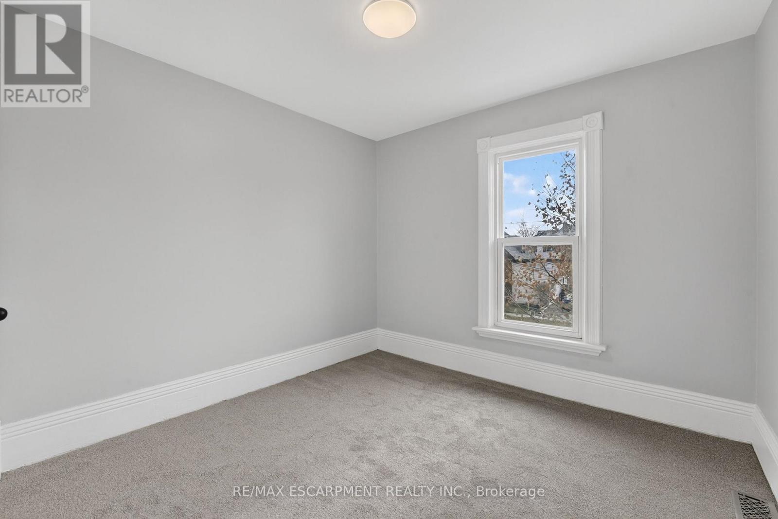 28 Cayuga Street, Brantford, Ontario  N3S 1W5 - Photo 25 - X12579984