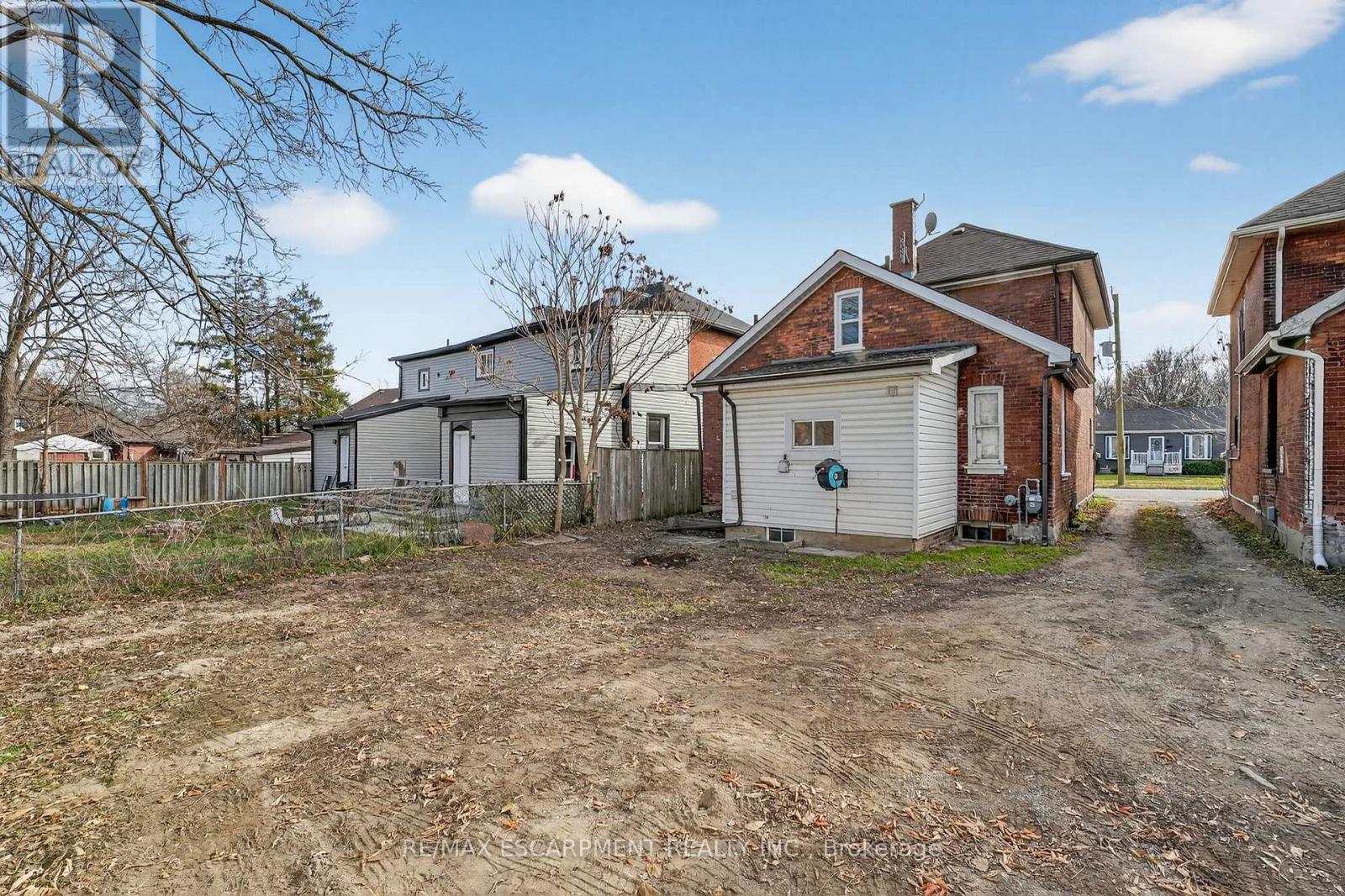 28 Cayuga Street, Brantford, Ontario  N3S 1W5 - Photo 34 - X12579984