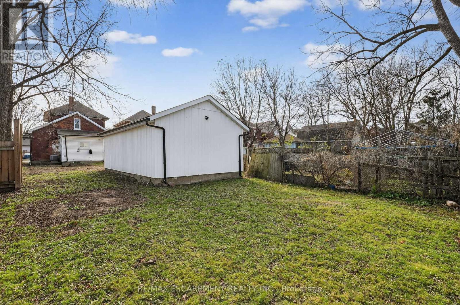 28 Cayuga Street, Brantford, Ontario  N3S 1W5 - Photo 38 - X12579984