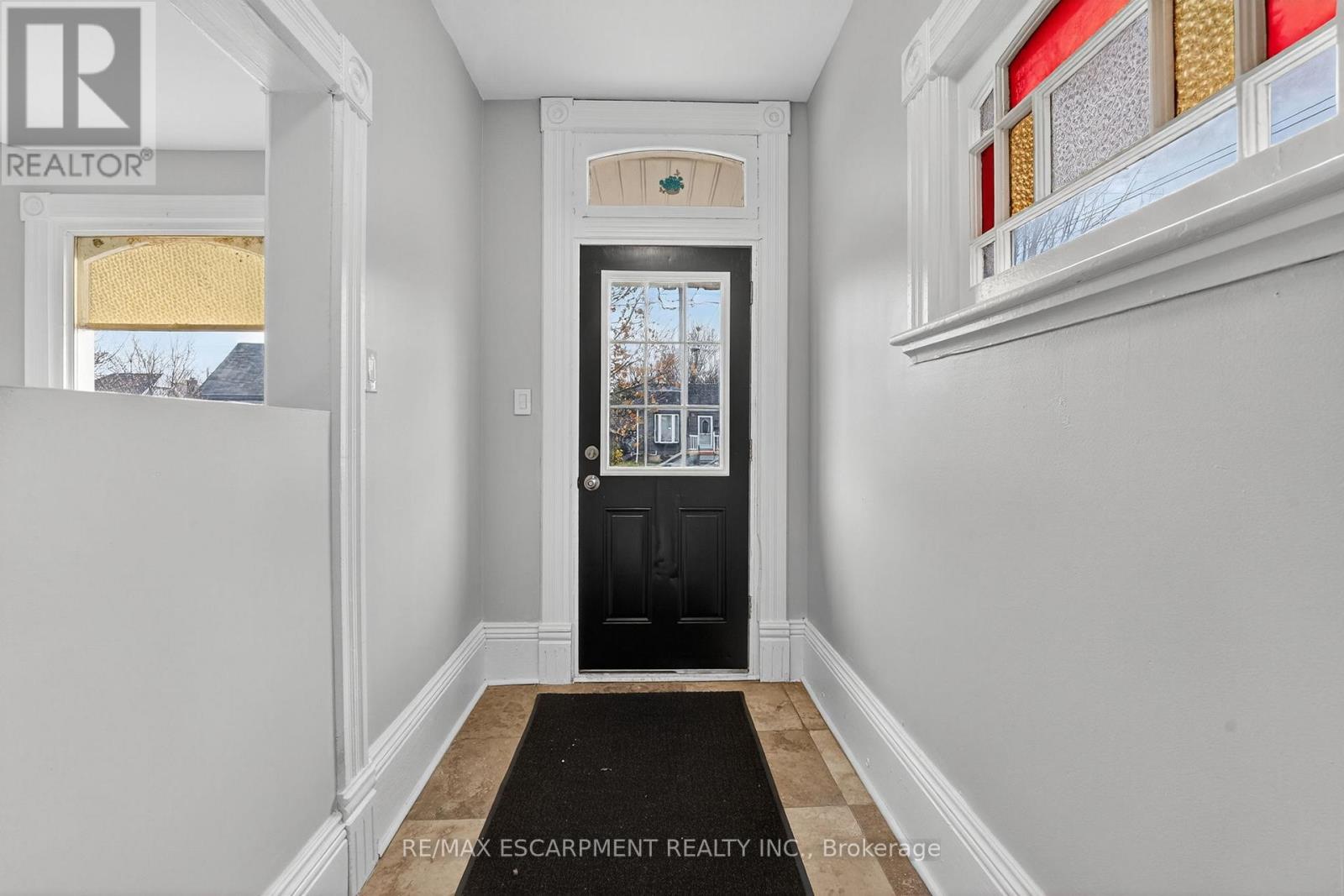 28 Cayuga Street, Brantford, Ontario  N3S 1W5 - Photo 5 - X12579984