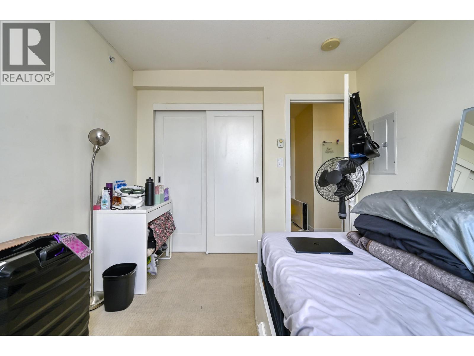 1307 1 Renaissance Square, New Westminster, British Columbia  V3M 0B6 - Photo 15 - R3070375