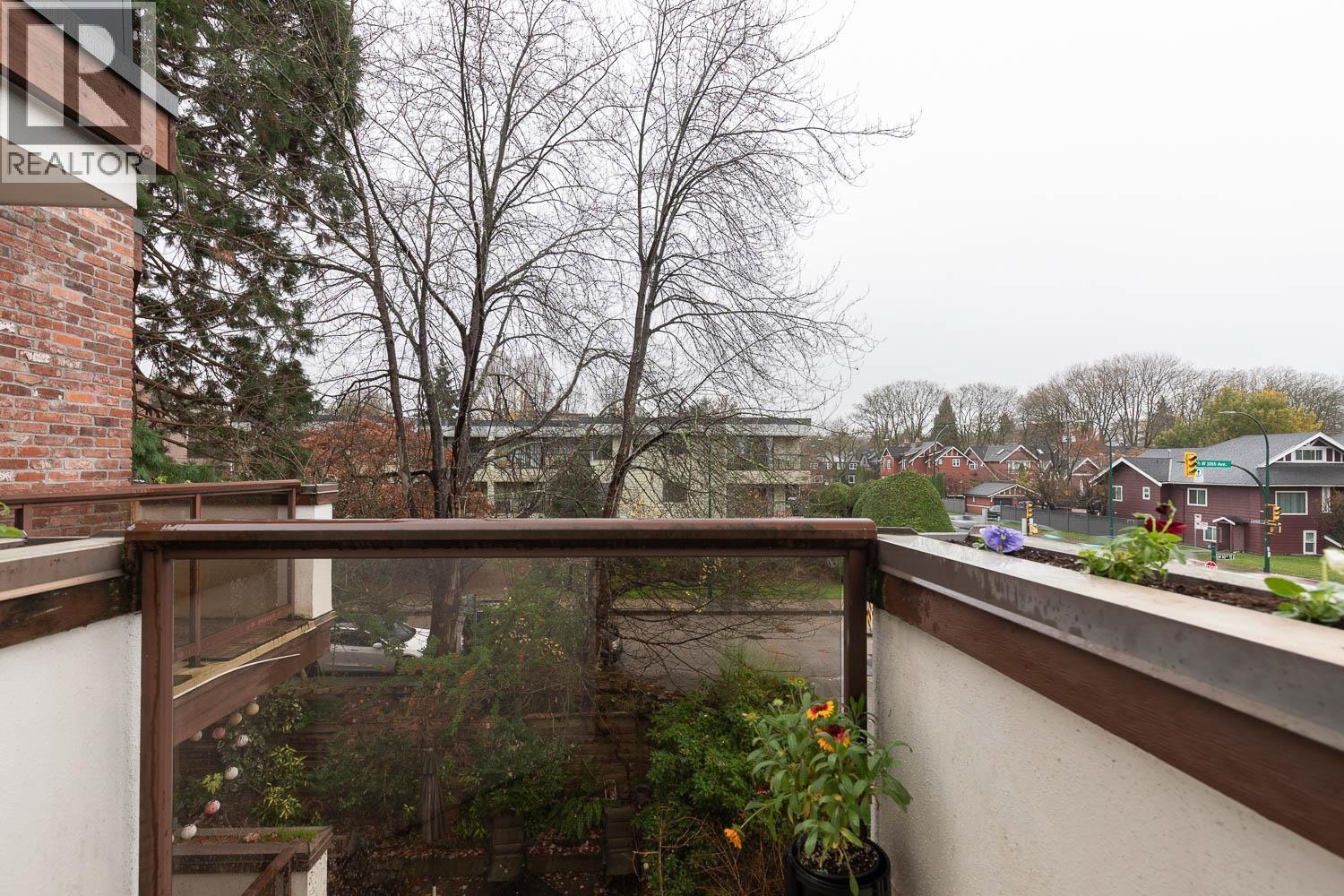 306 1775 W 10th Avenue, Vancouver, British Columbia  V6J 2A4 - Photo 24 - R3070384