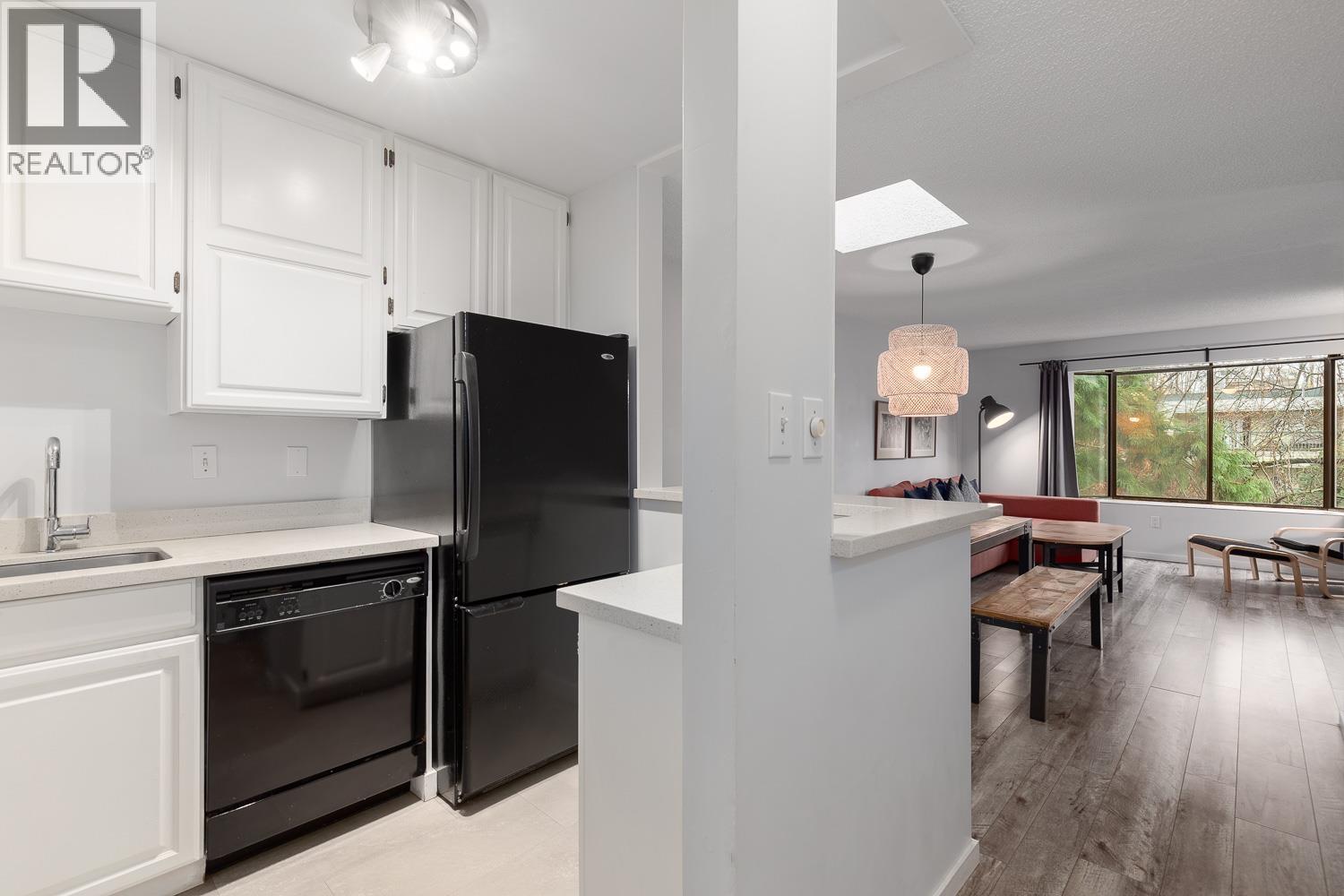 306 1775 W 10th Avenue, Vancouver, British Columbia  V6J 2A4 - Photo 8 - R3070384