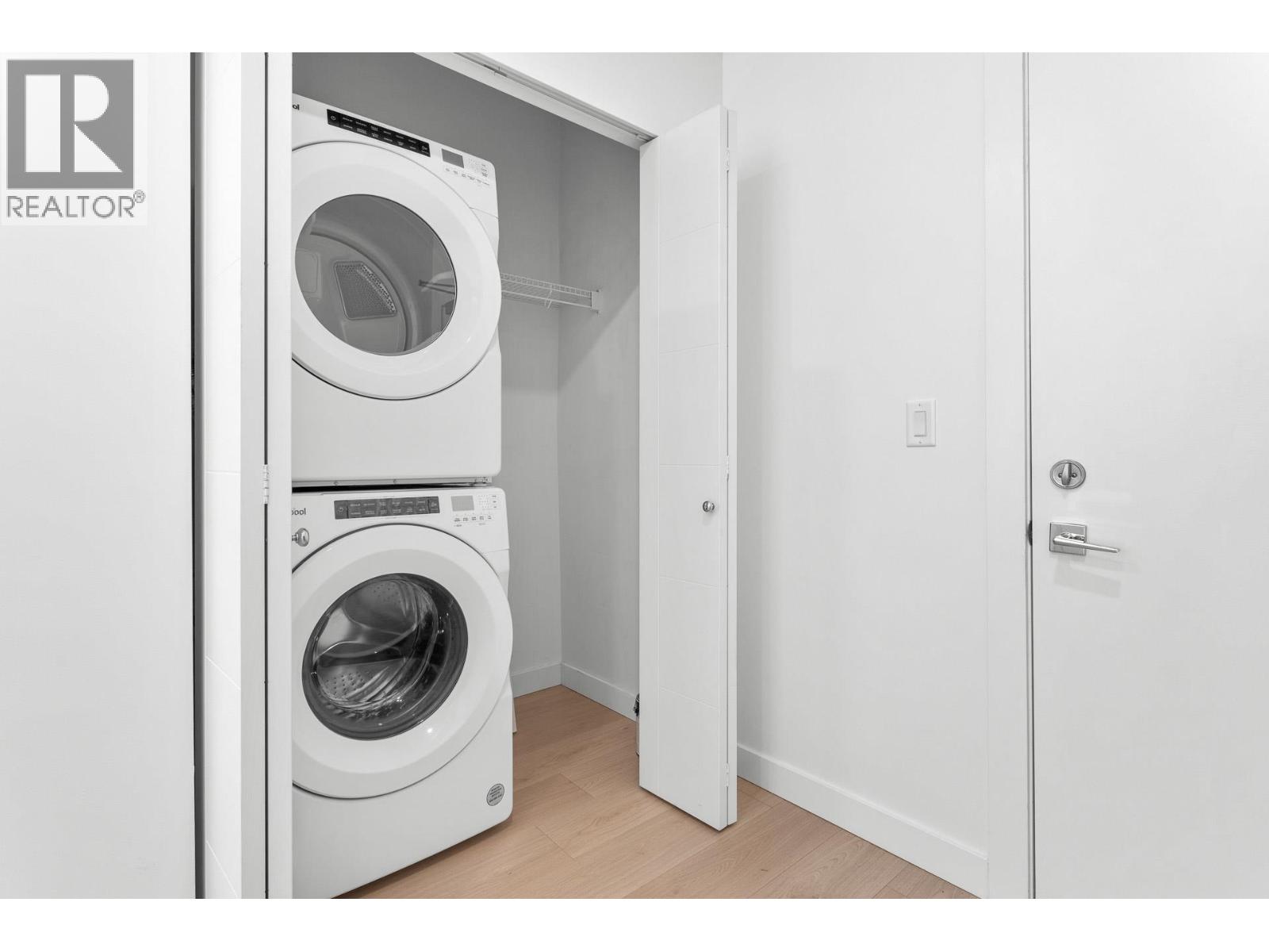 108 2345 Rindall Avenue, Port Coquitlam, British Columbia  V3C 1V3 - Photo 10 - R3070394