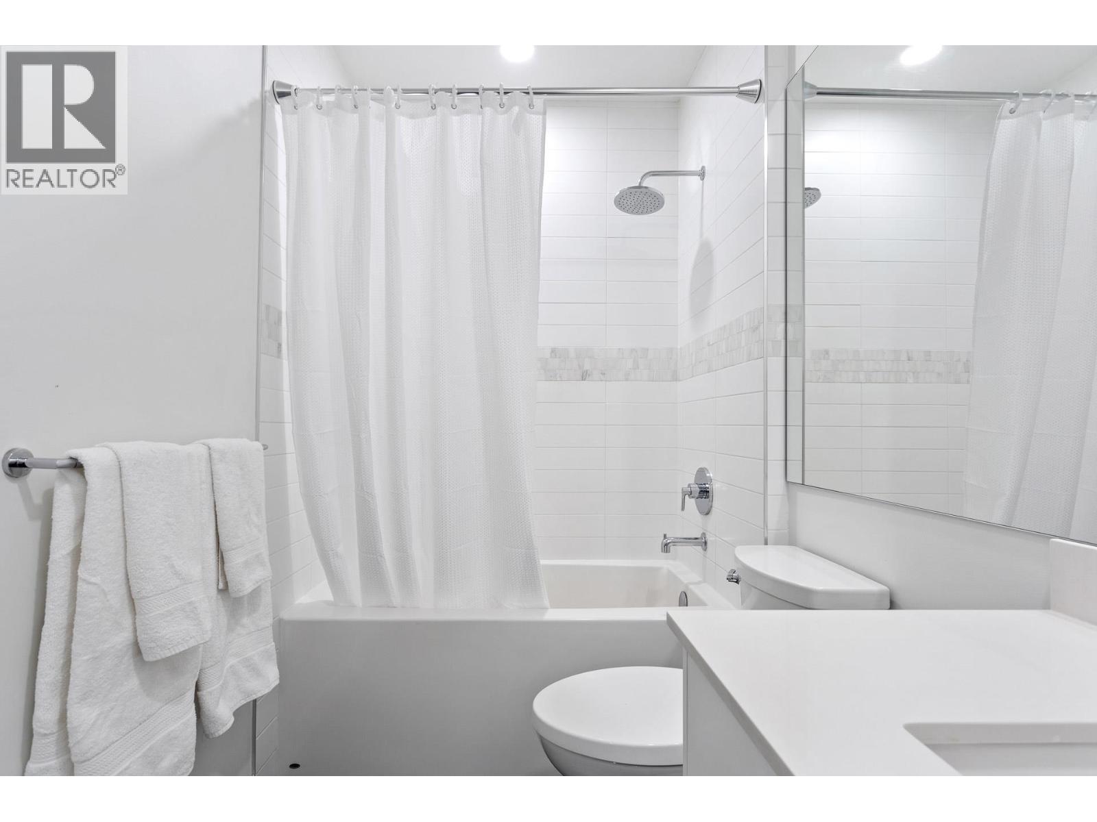 108 2345 Rindall Avenue, Port Coquitlam, British Columbia  V3C 1V3 - Photo 16 - R3070394