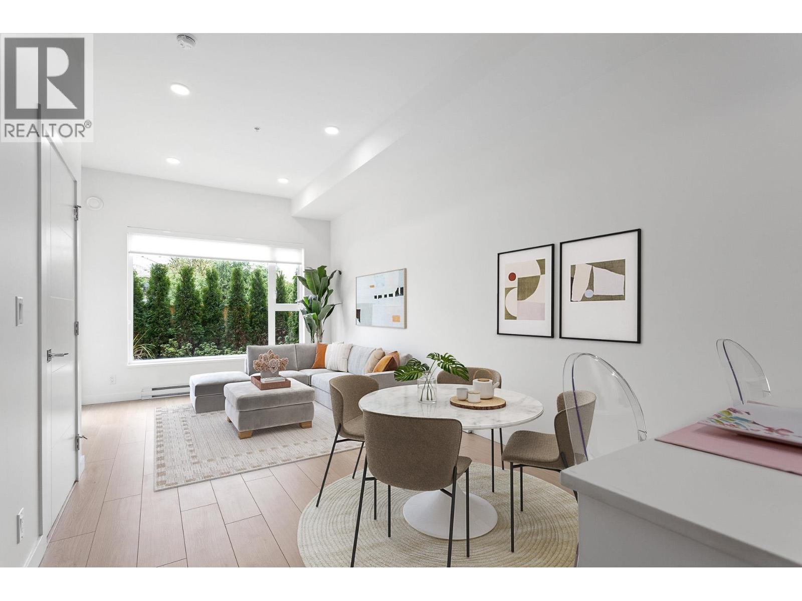 108 2345 Rindall Avenue, Port Coquitlam, British Columbia  V3C 1V3 - Photo 2 - R3070394