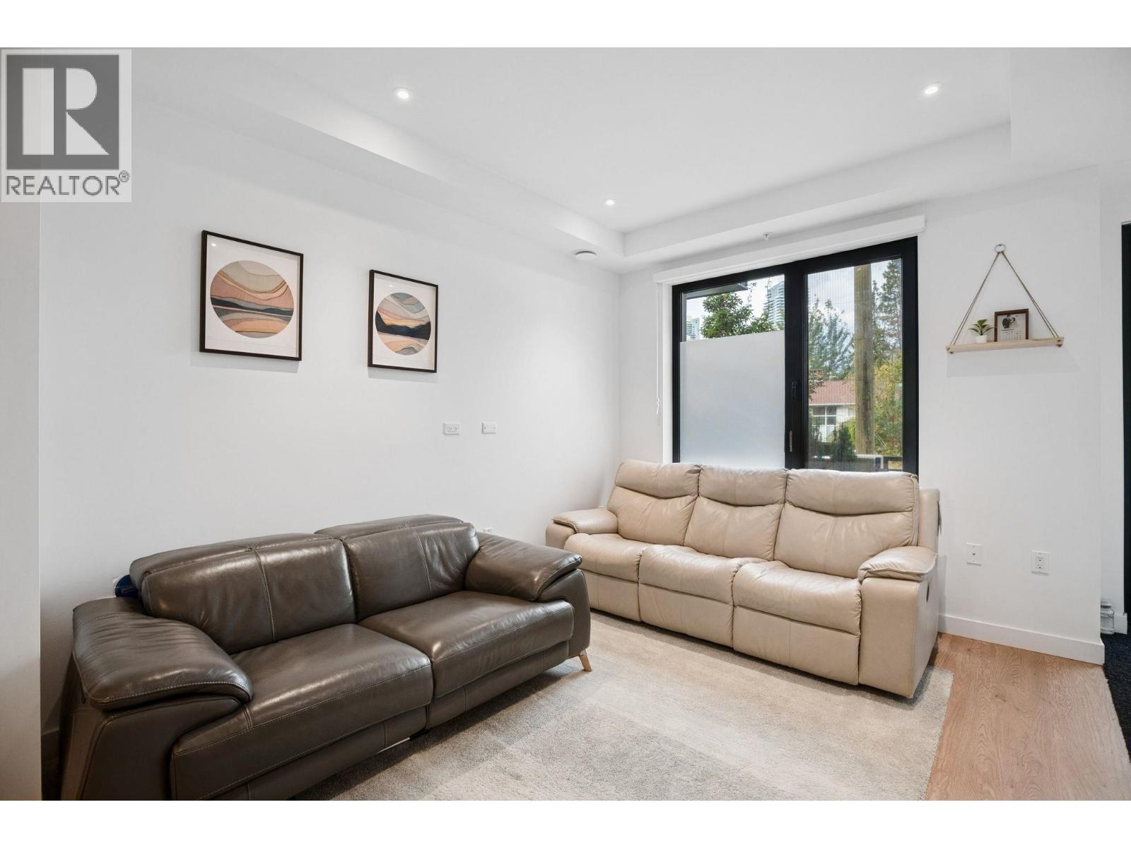 202 606 Foster Avenue, Coquitlam, British Columbia  V6J 0L5 - Photo 13 - R3070395