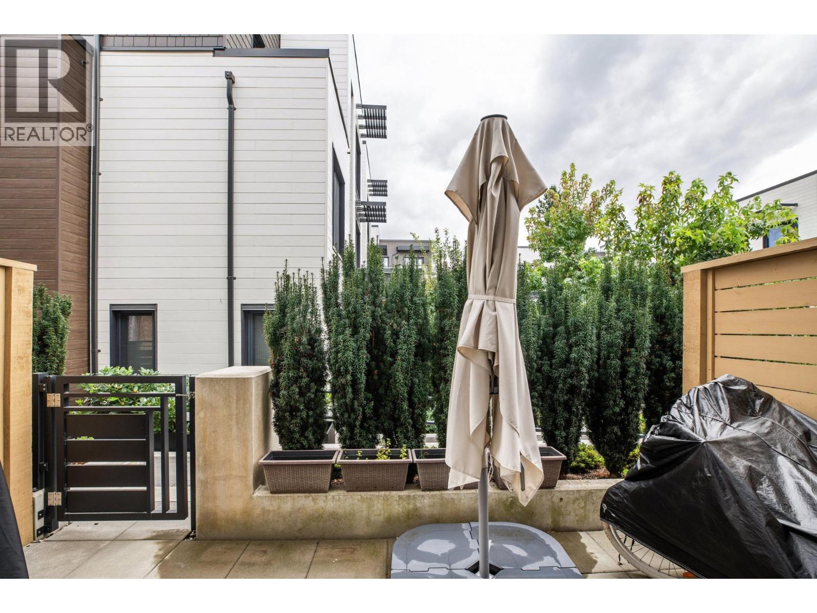 202 606 Foster Avenue, Coquitlam, British Columbia  V6J 0L5 - Photo 30 - R3070395