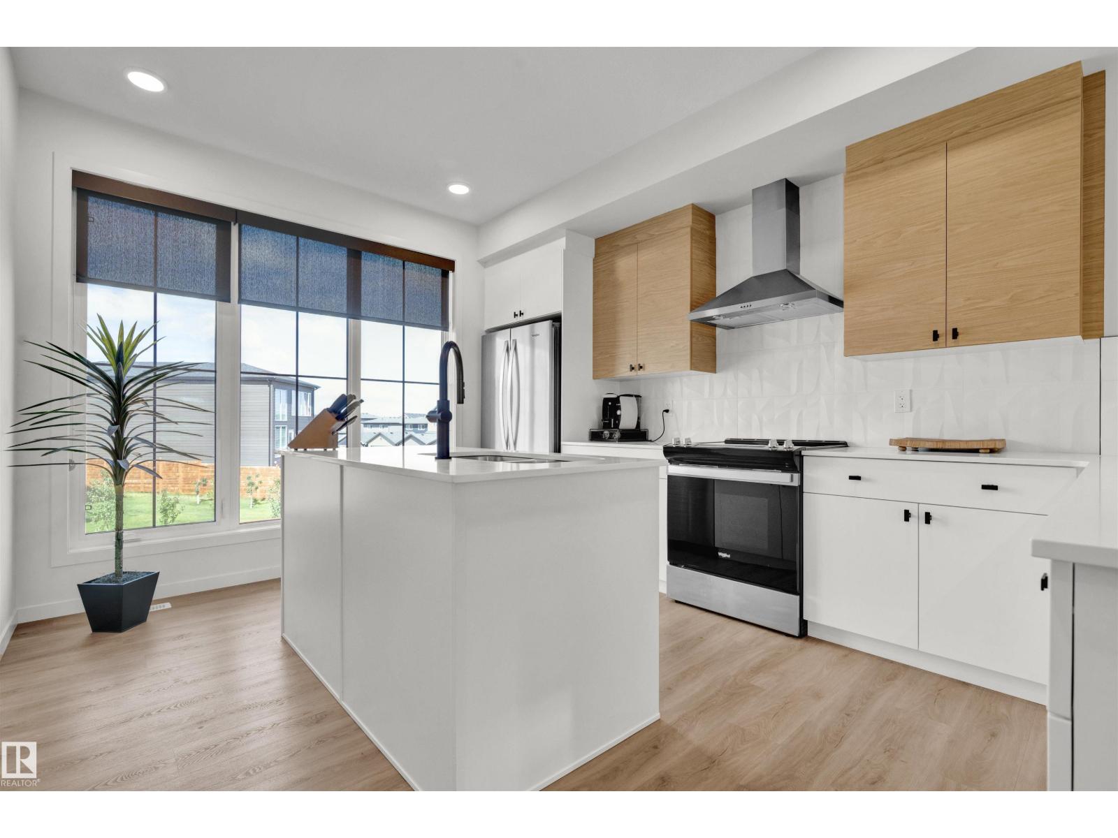 439 39 St Sw, Edmonton, Alberta  T6X 2X9 - Photo 5 - E4465529