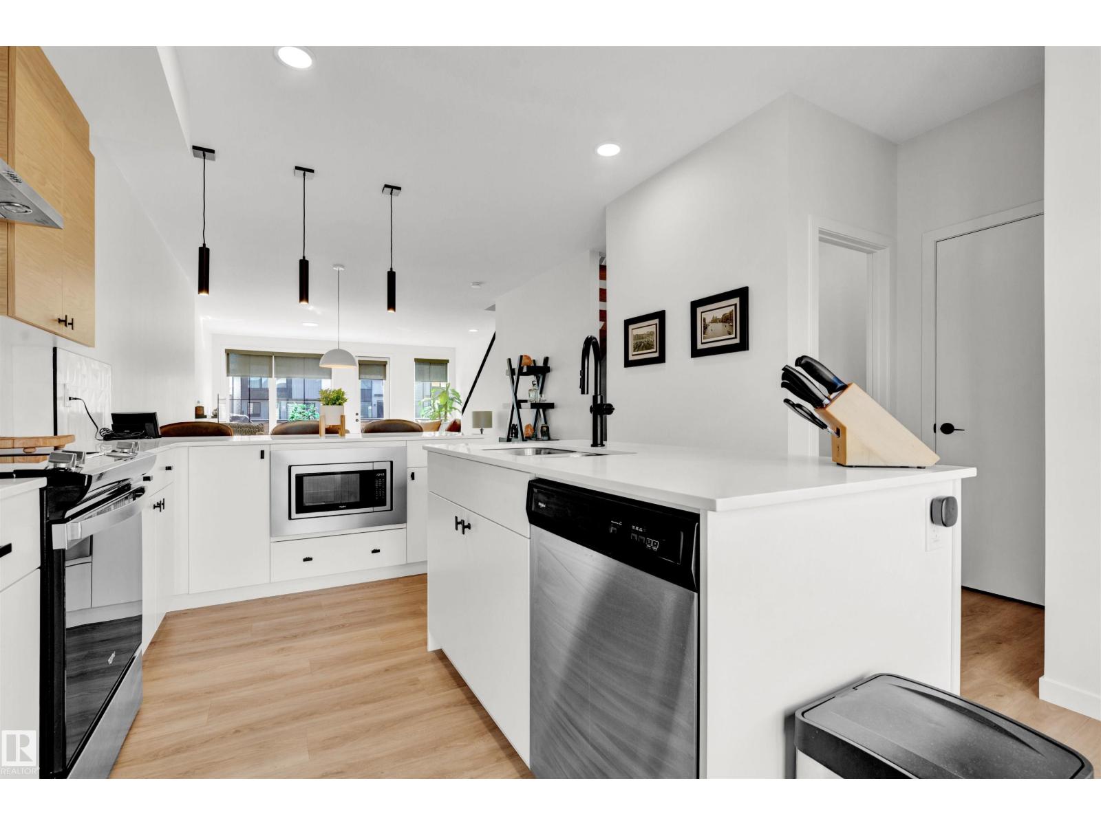 439 39 St Sw, Edmonton, Alberta  T6X 2X9 - Photo 7 - E4465529