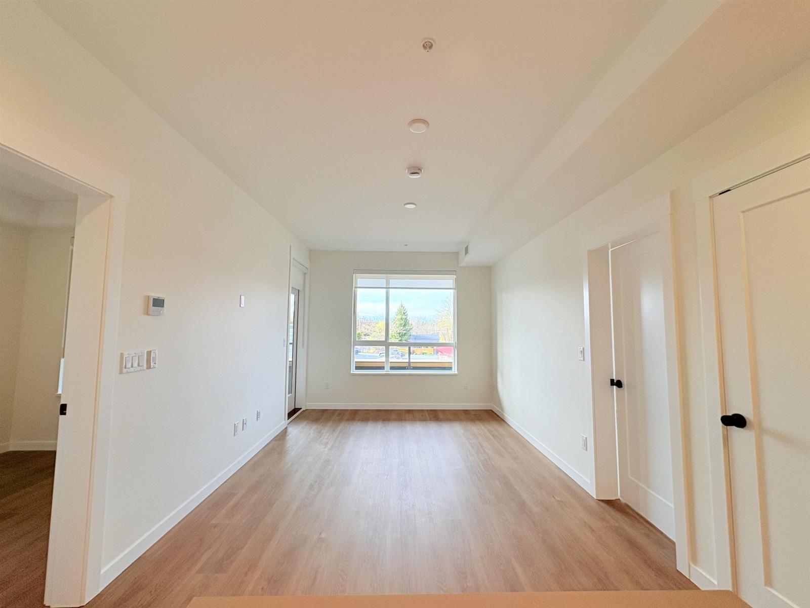 203 27215 Aldergrove Town Centre Drive, Langley, British Columbia  V4W 0E3 - Photo 1 - R3069727