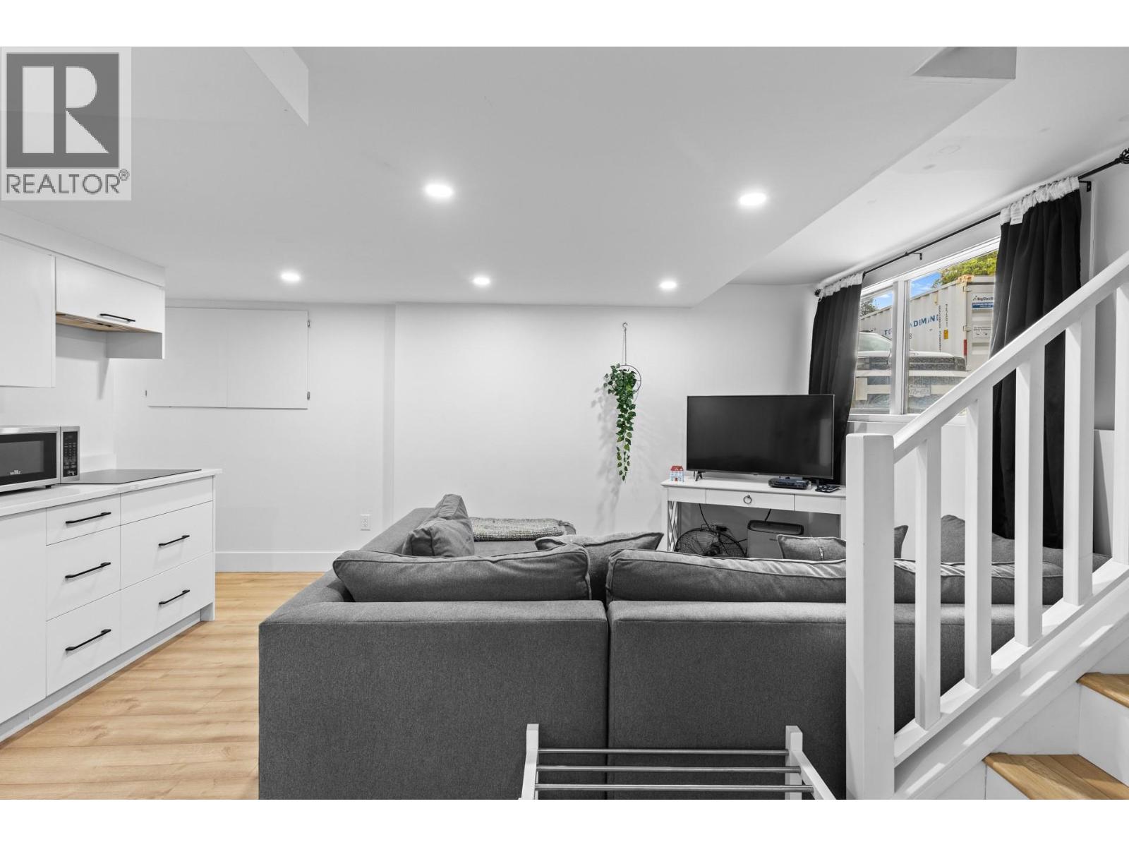 1511 Lambert Avenue, Kelowna, British Columbia  V1Y 4H4 - Photo 48 - 10369760