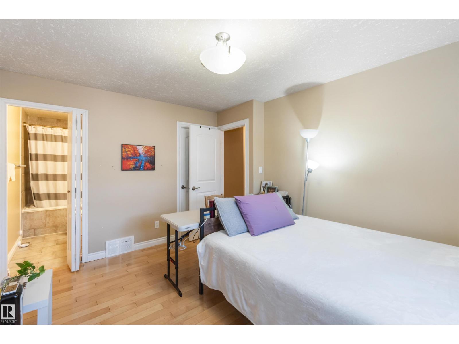 Unknown Address, ,    - Photo 8 - E4466797