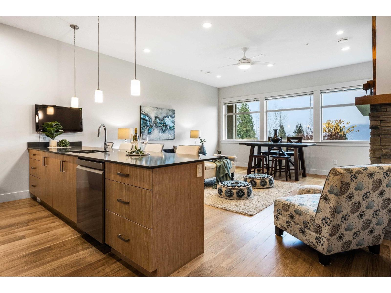 118 51096 Falls Court, Eastern Hillsides, Chilliwack, British Columbia  V4Z 1K7 - Photo 2 - R3070371