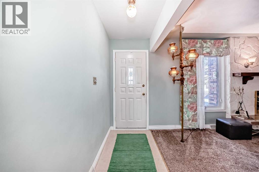 2119 Mackid Crescent Ne, Calgary, Alberta  T2B 6B5 - Photo 7 - A2271952