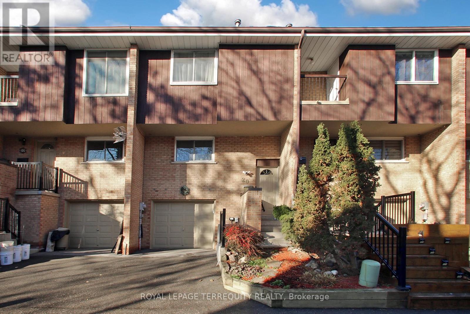 10 - 20 Cotton Downway, Toronto, Ontario  M2J 4V7 - Photo 2 - C12576294