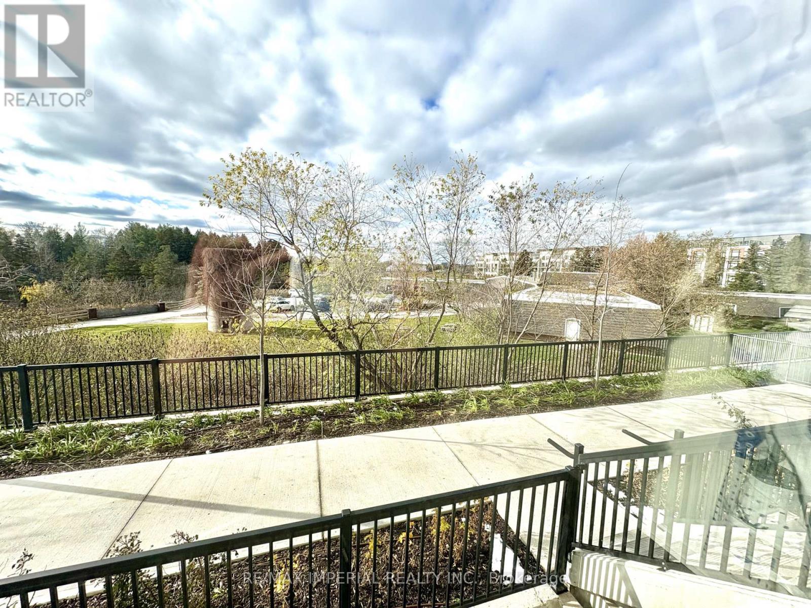 112 - 10 Steckley House Lane, Richmond Hill, Ontario L4S 0N1 - Photo 13 - N12433634