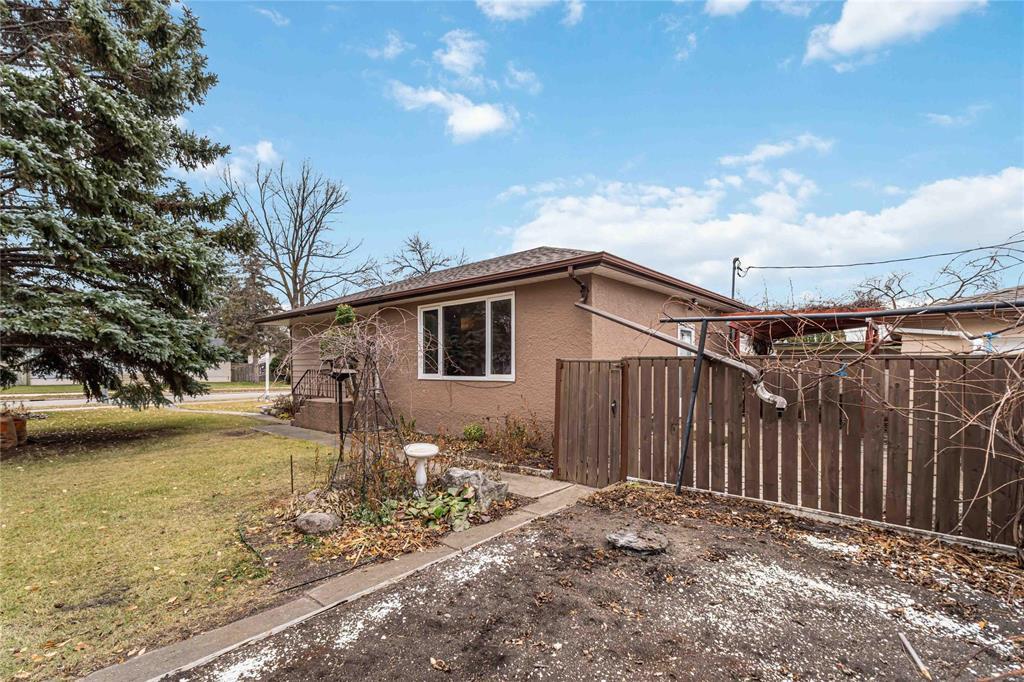 191 Havelock Avenue, Winnipeg, Manitoba  R2M 1G9 - Photo 25 - 202529064