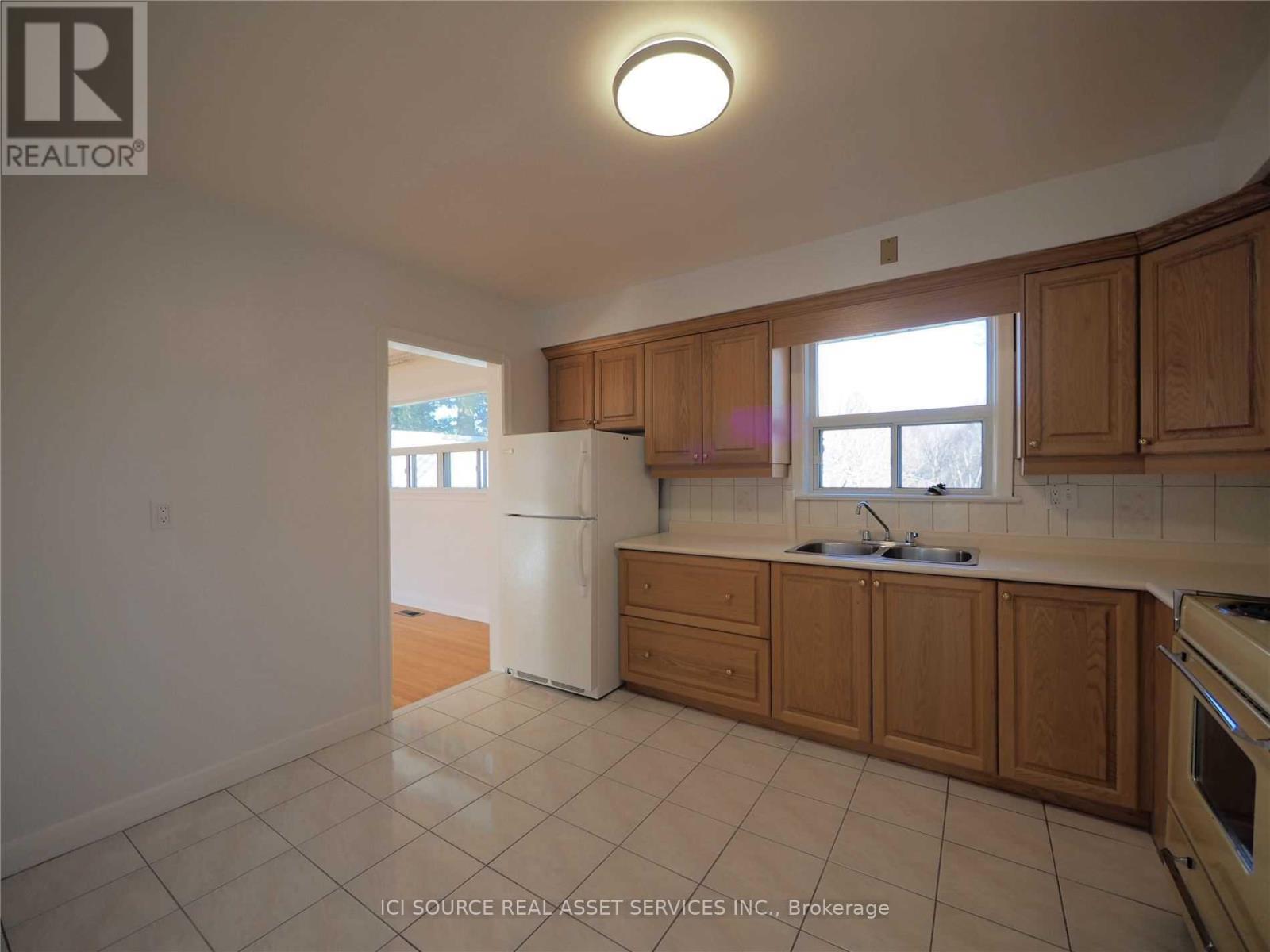 4380 Lawrence Avenue E, Toronto, Ontario  M1E 2T3 - Photo 13 - E12580036