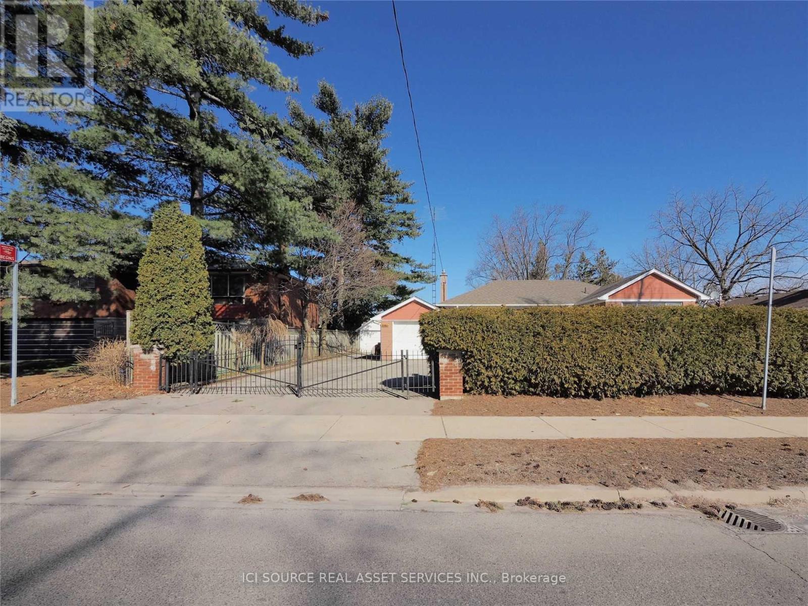 4380 Lawrence Avenue E, Toronto, Ontario  M1E 2T3 - Photo 5 - E12580036