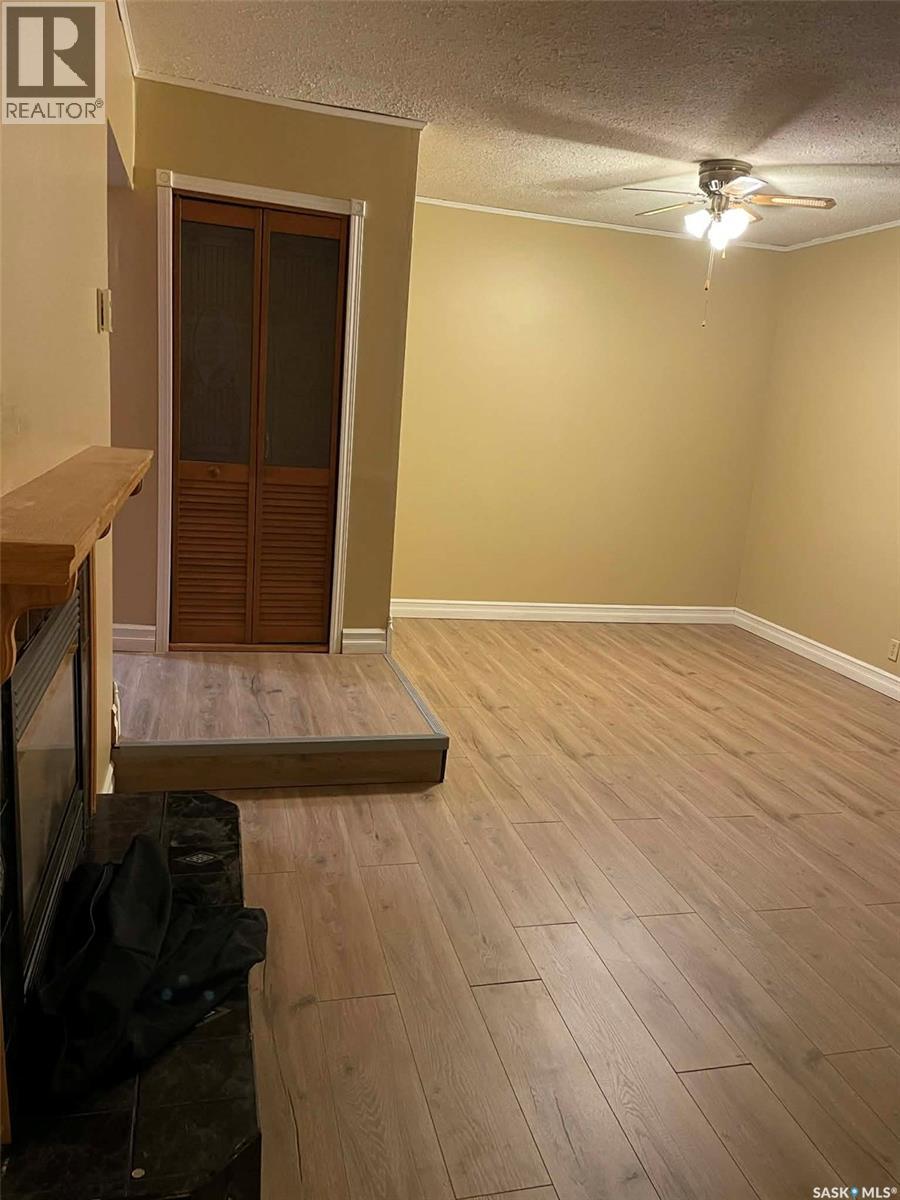 610 3rd Avenue, Esterhazy, Saskatchewan  S0A 0X0 - Photo 12 - SK024742